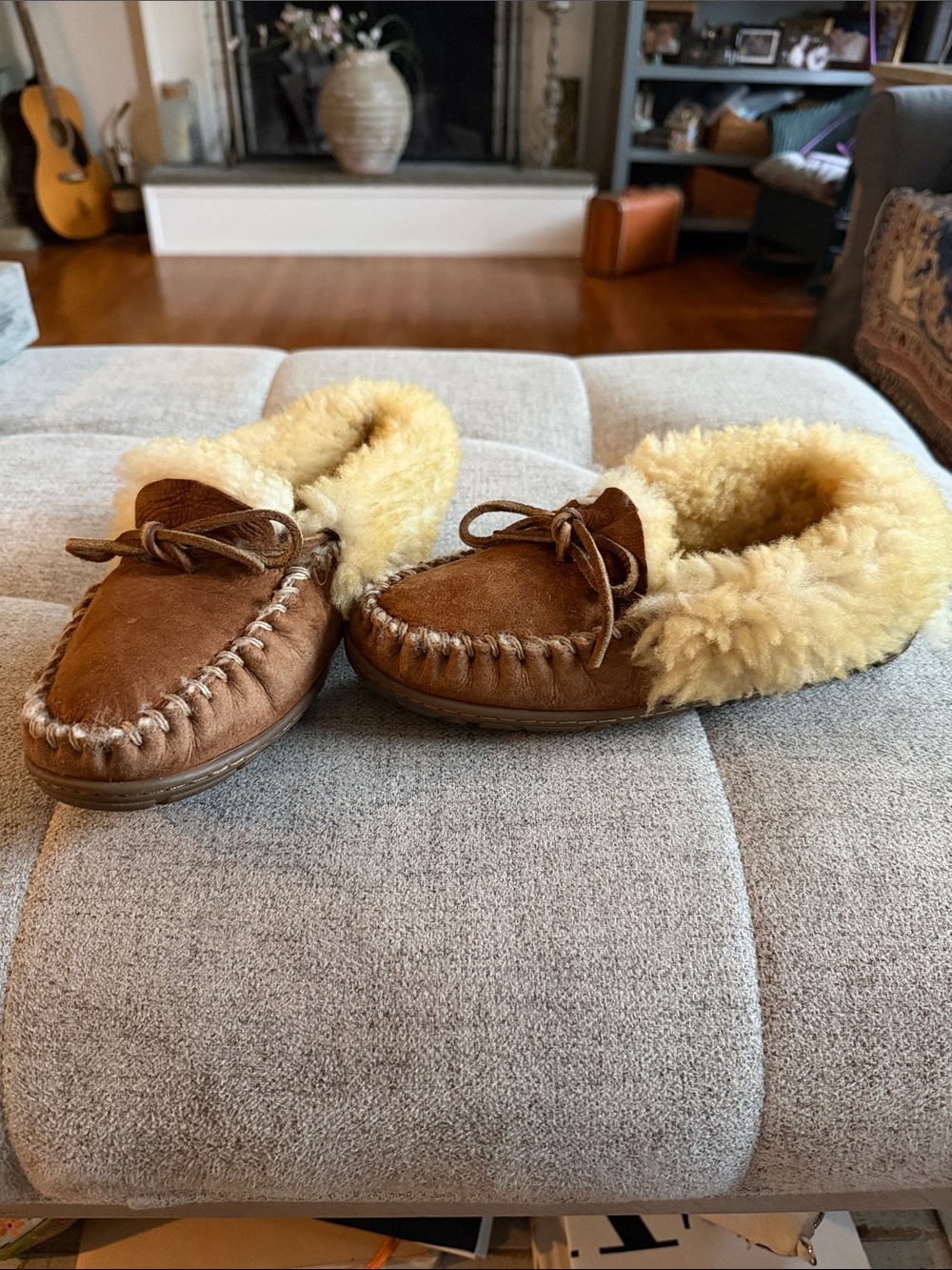 L.L.Bean Wicked Good Moccasin Slippers Cozy Classic Shearling Sz 6